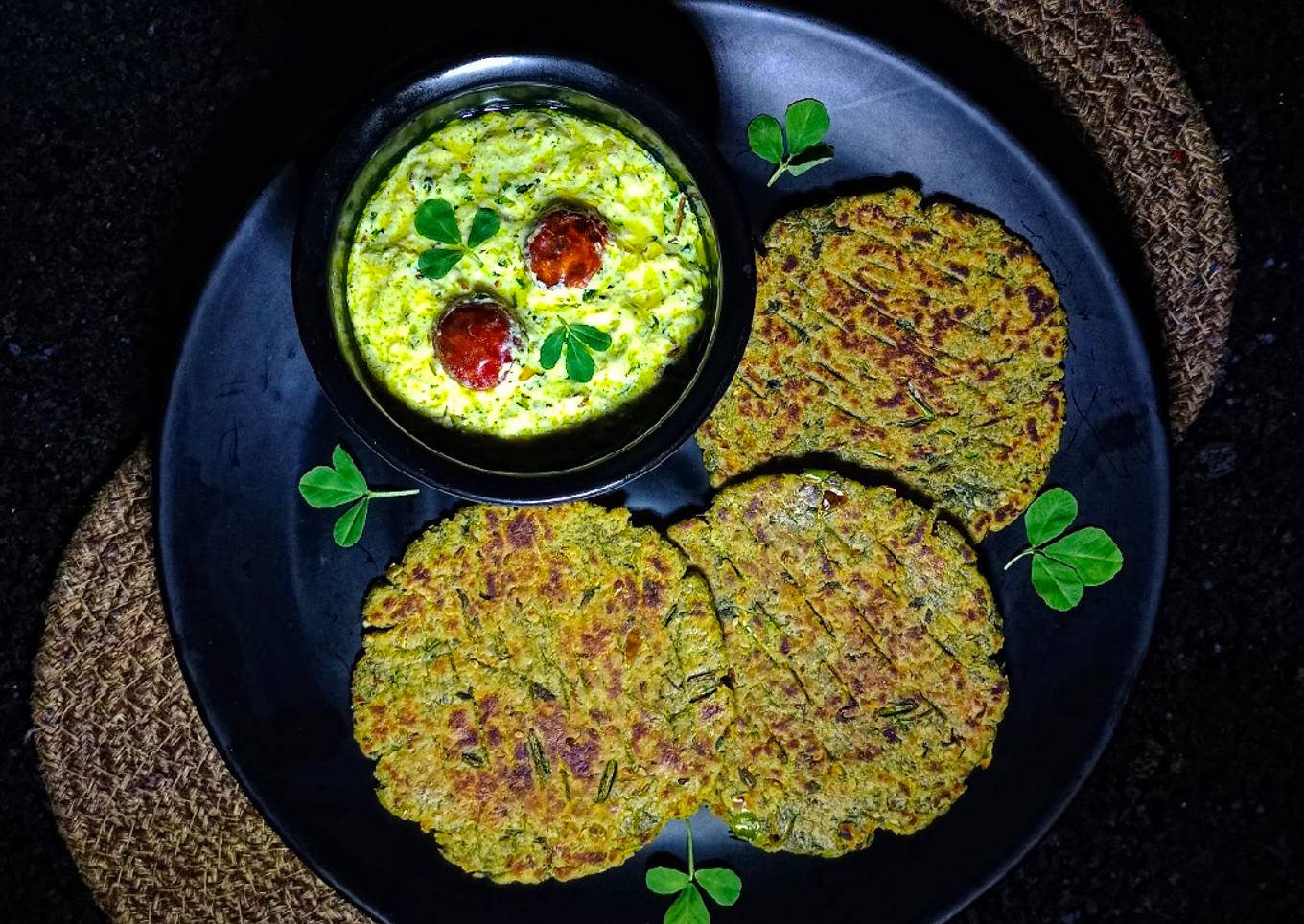 Methi Biscuit Bhakri