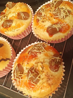 Foto resep Roti isi coklat / keju metode water roux 🥐
