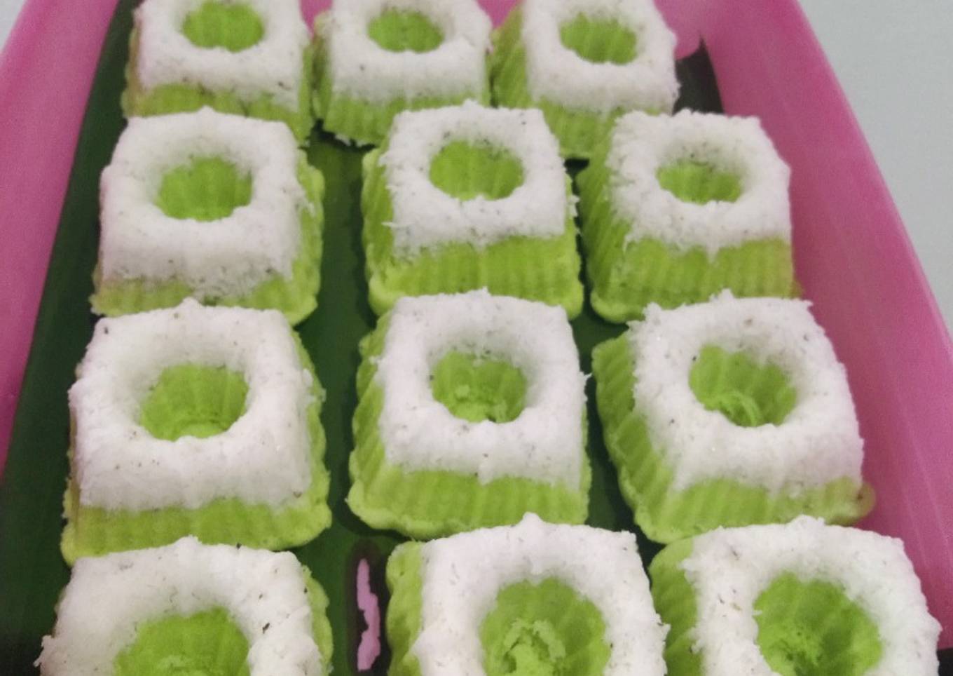 Kue Putu Ayu Pandan