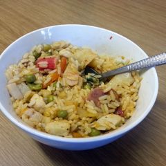 A picture of Chicken and Seafood Paella.