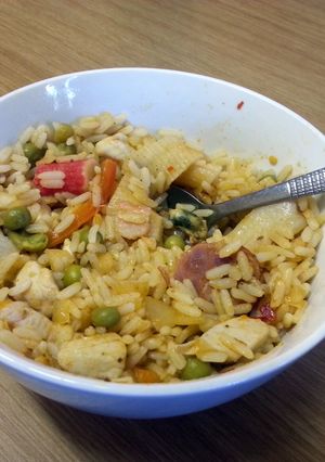A picture of Chicken and Seafood Paella.