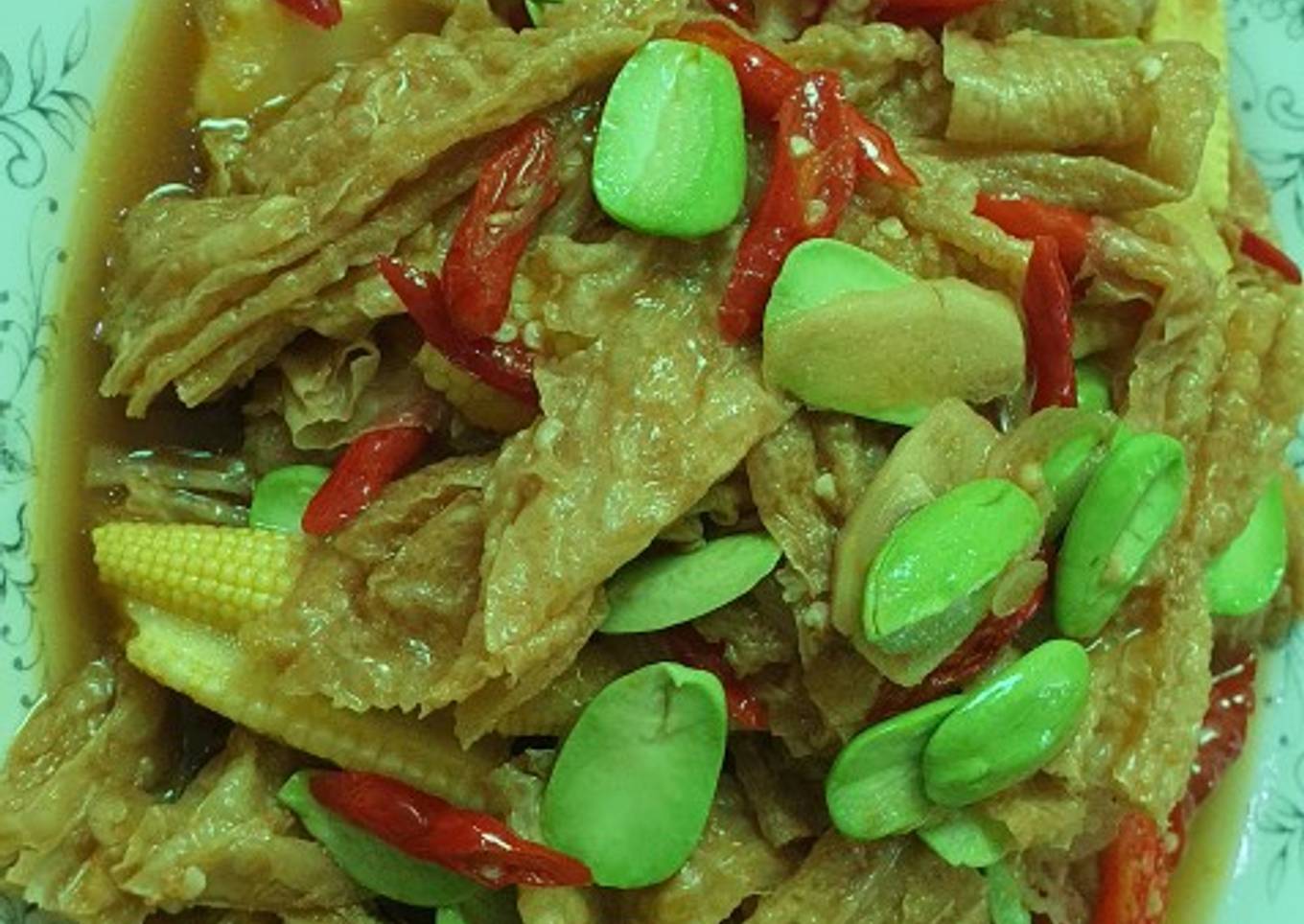 1.Tauco Vegetarian