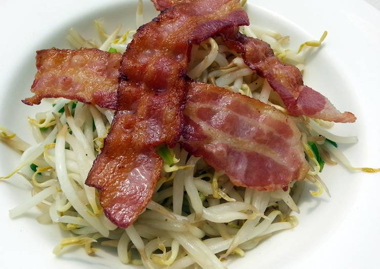 Easiest Way to Prepare Favorite Bean Sprouts With Crispy Bacon