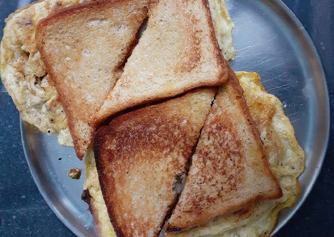 सिंपल एग सैंडविच (Simple egg sandwich recipe in Hindi) रेसिपी बनाने की