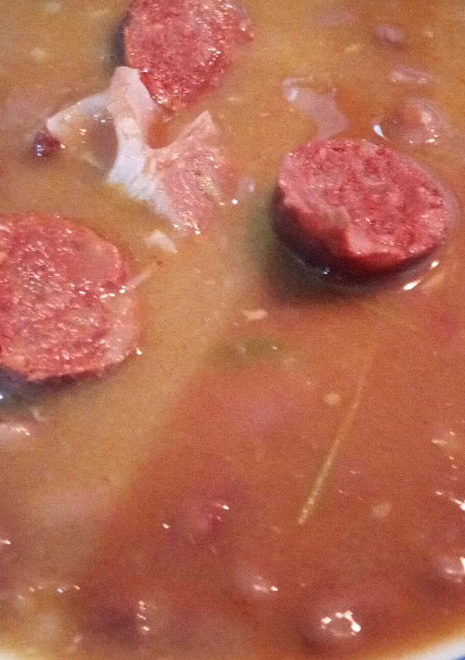 Una foto de Judías Pintas con Chorizo y Panceta