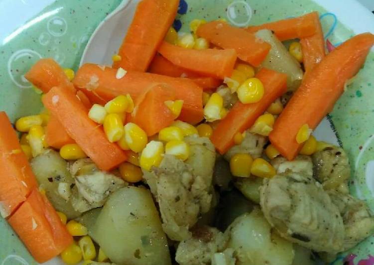 Resep Ayam tumis kentang oleh mawaddah sundusi - Cookpad