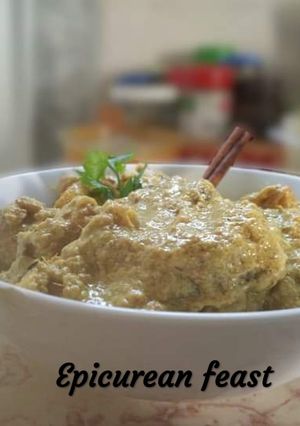 A picture of Mughlai chicken.