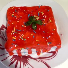 A picture of Gel bread cake with homemade gel.