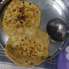 A picture of Aloo ka paratha.
