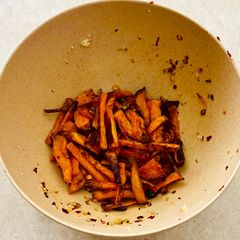A picture of Garlic Spiced Yam Air Fries.