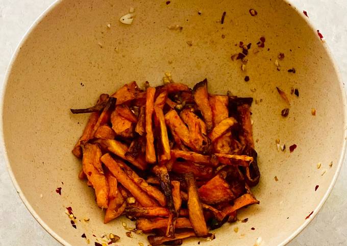 Step-by-Step Guide to Prepare Quick Garlic Spiced Yam Air Fries