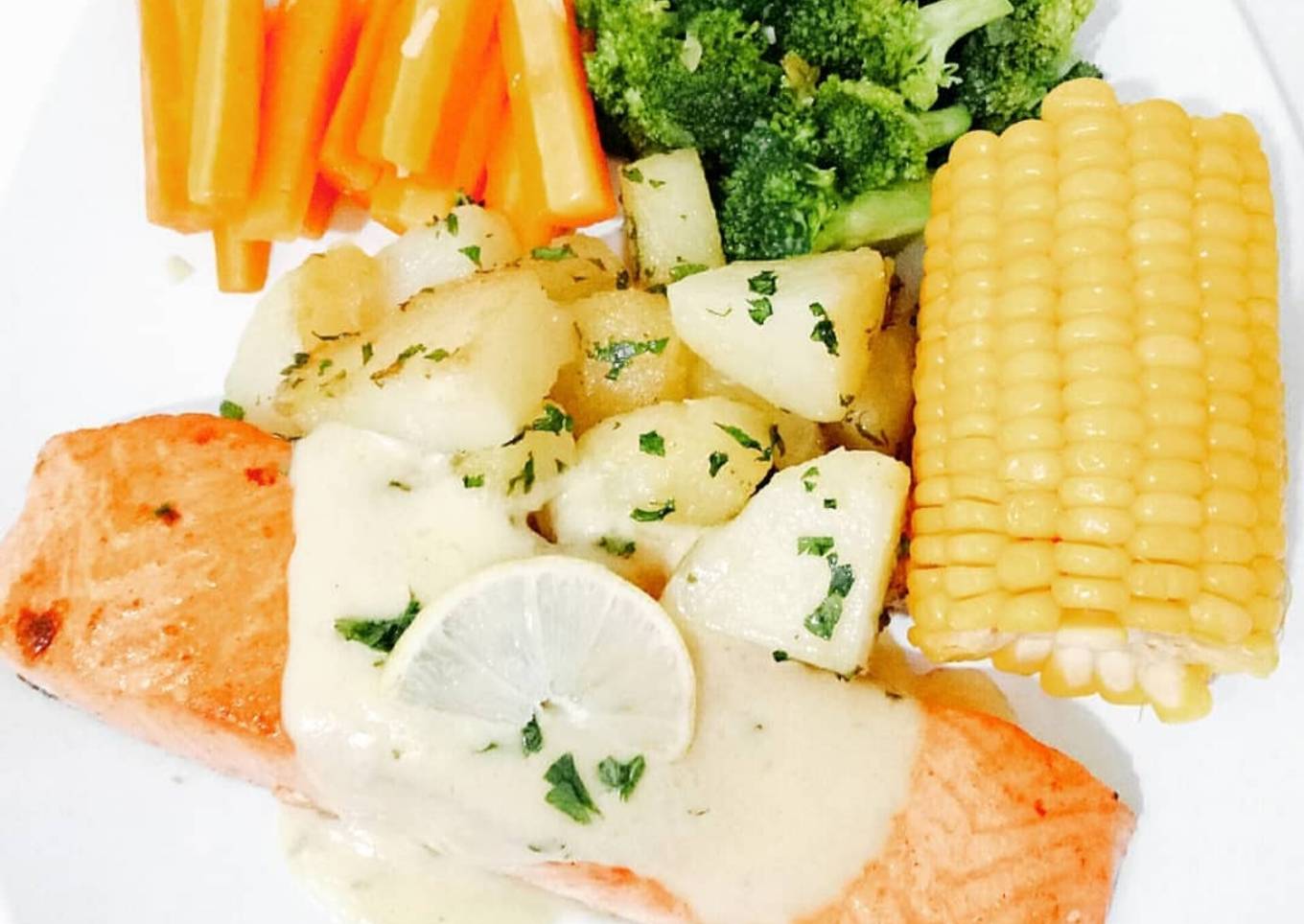 Steak salmon saus lemon ala mamirica