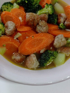 Foto resep Mixed vegetables with meatballs