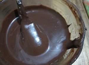 Una foto de Ganache de chocolate amargo