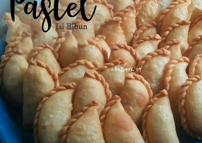 Ini dia! Bagaimana cara bikin Pastel isi Bihun Porsi Banyak + Tips menyimpan pastel  nagih banget