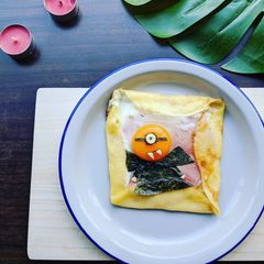 A picture of Minion Dracula Crepe (Treat or Trick?).