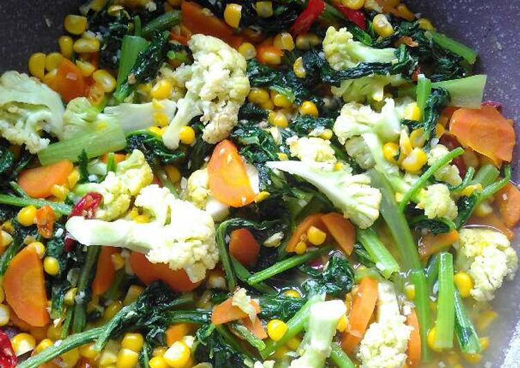 Cara Menyiapkan Tumis sayur-sayuran, Enak Banget