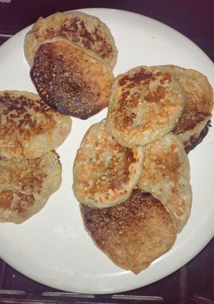 Una foto de Panckes de fruta veganos