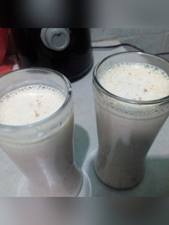 Una foto de Licuado de yogurt y frutas