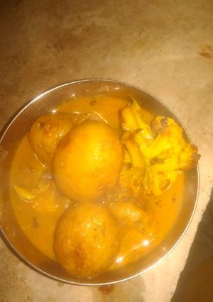 आलू गोभी (Aloo Gobhi recipe in Hindi) रेसिपी मुख्य फोटो