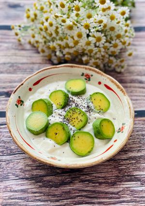 Hình của món Sữa Chua Bơ Hạt Chia.