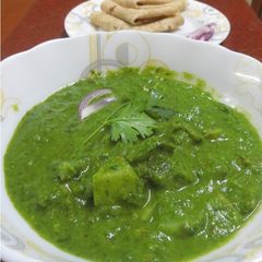 Aloo palak A picture of Aloo palak.