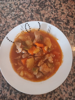 Una foto de Carne con patatas