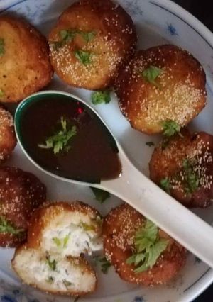 A picture of Coconut kebabs.