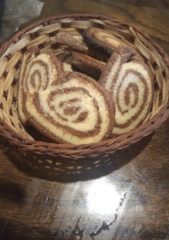Una foto de Galletas de manteca marmolado en forma de espiral