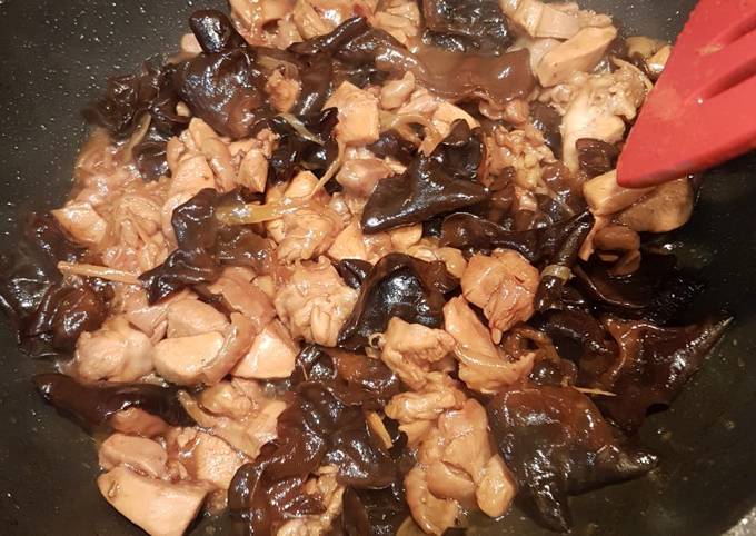 Langkah Mudah untuk Membuat Chicken boneless in Soysauce Anti Gagal