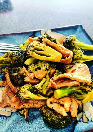 Una foto de Carne con brócoli estilo oriental