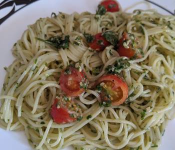 Easy Make Recipe Pesto with angel hair pasta and grape tomatoes Home Style