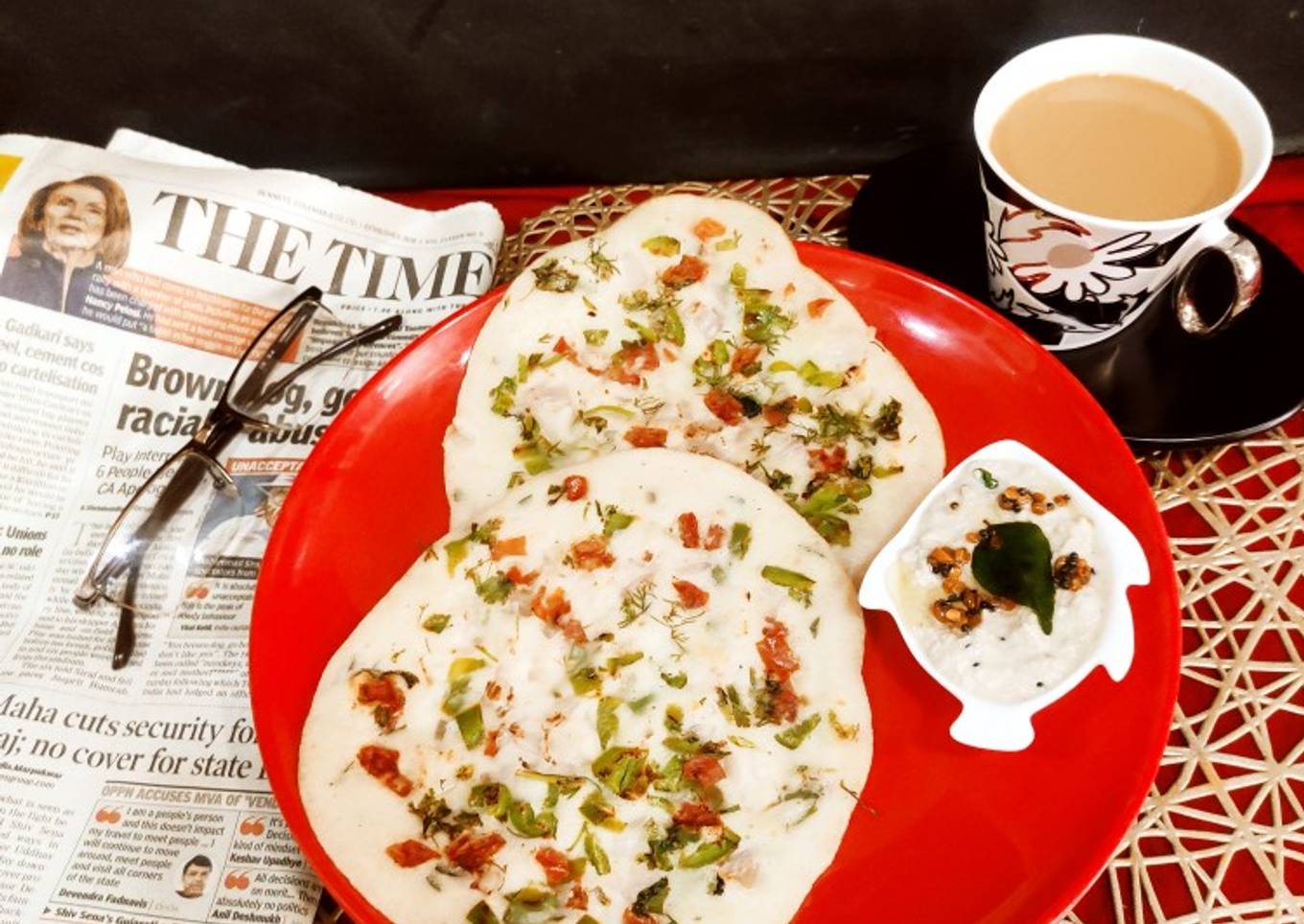 Rava Uttapam with Coconut Chutney