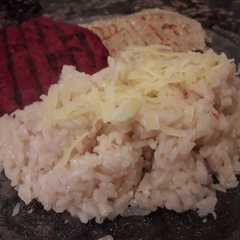 A picture of Arroz con cebolla riquísimo😋 para acompañar comidas.