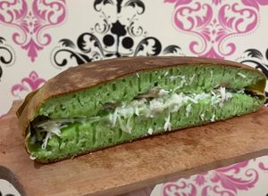 Foto resep Martabak manis teflon takaran sendok bersarang empuk enak homemade