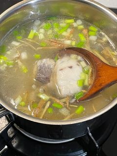 薑絲鱸魚湯 的食譜成品照片