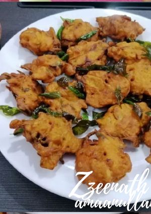A picture of Rice Flour Potato Onion Pakoras.