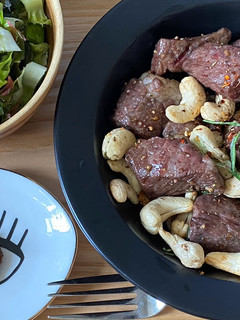 氣炸蒜香腰果牛肉粒 的食譜成品照片