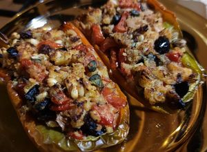 Foto di Peperoni ripieni alla mediterranea