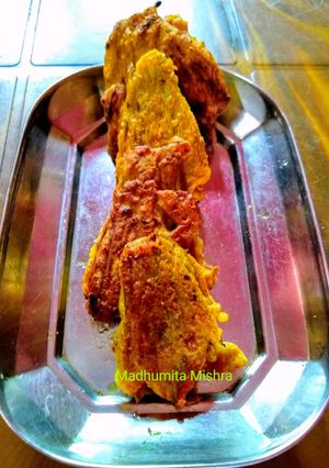 A picture of Kakharu Phula Bhaja Pumpkin flower masala fry.
