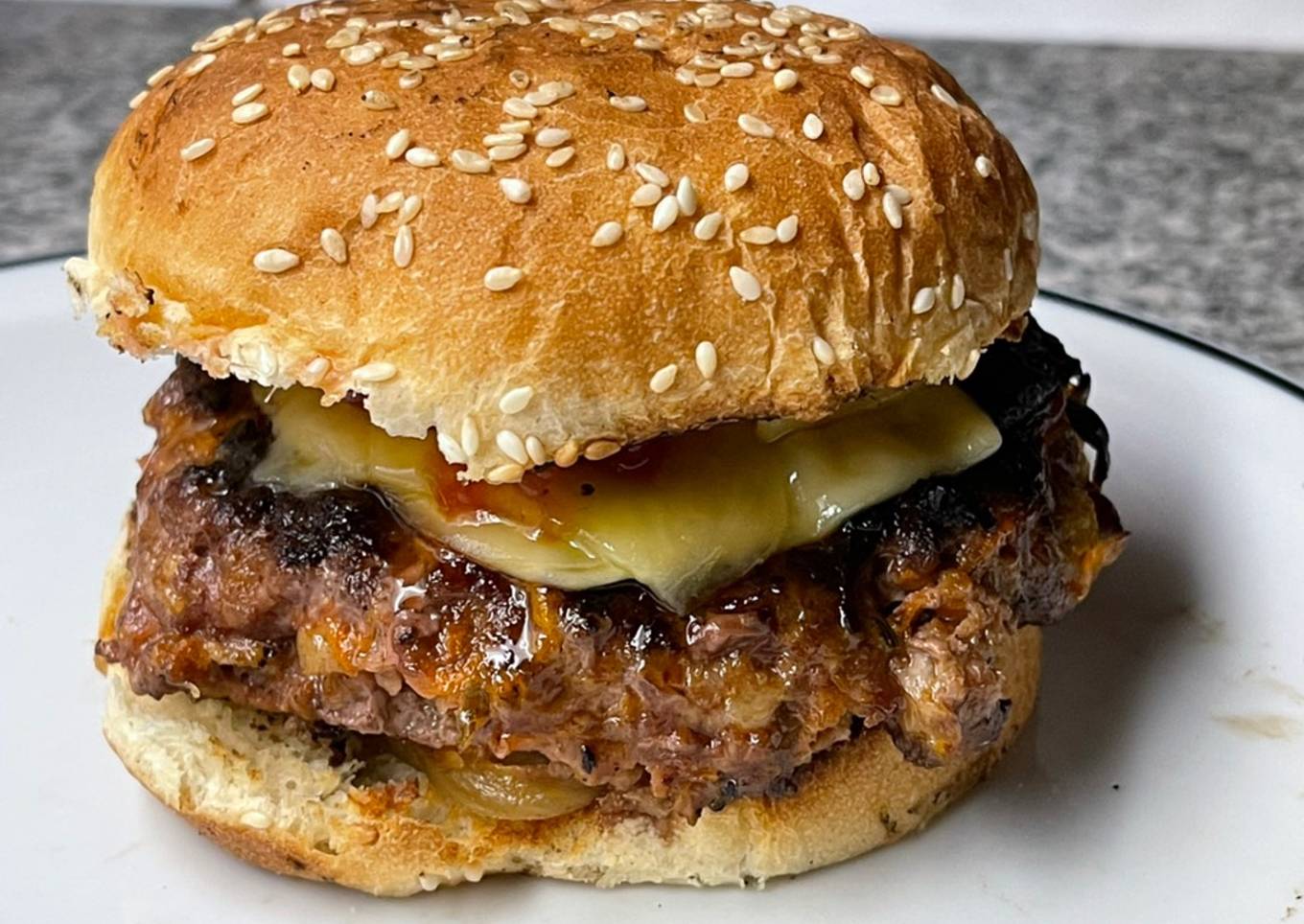 Hamburguesas caseras a la parrilla
