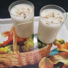 A picture of White (Lassi).