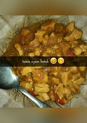 Foto resep Tumis ayam kotak"