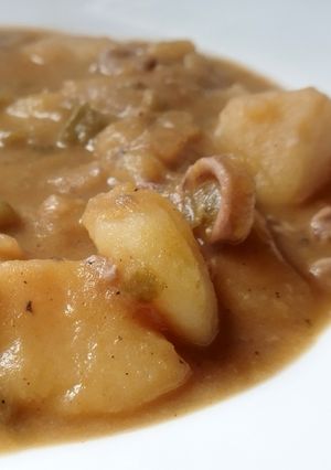 Foto principal de Patatas con chipirones