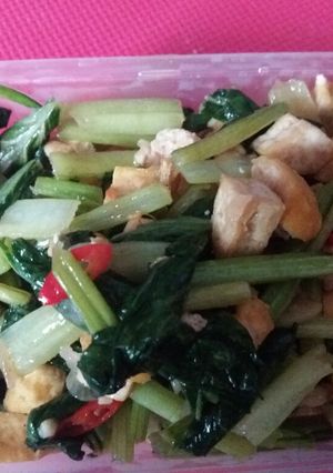 Foto resep Tumis sosin dan tahu simpel ala anak kost