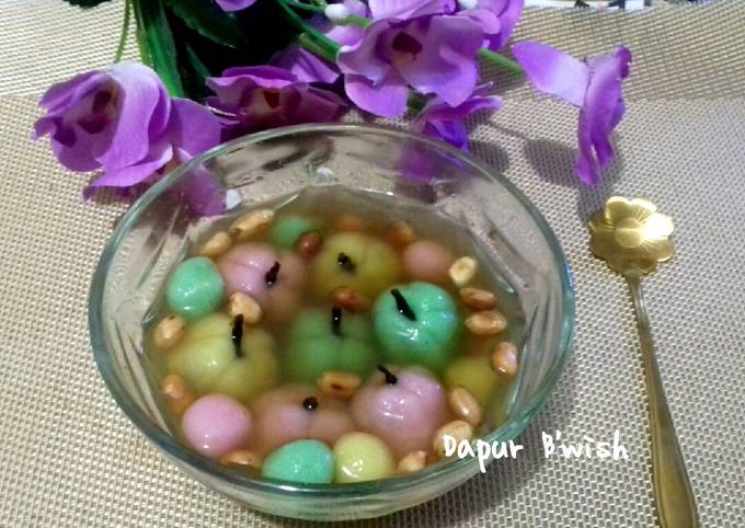 Wedang Ronde Jahe Buah (isi coklat, keju dan kacang)