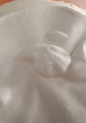 صورة لوصفة ثومية بالزلال المطبوخ