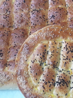 صورة لوصفة خبز رمضان التركي خفيف وبنين