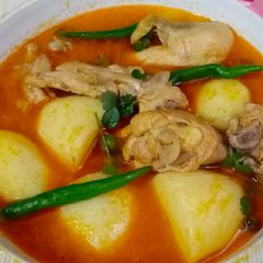 Alu chicken salan ❤❤ A picture of Alu chicken salan ❤❤.