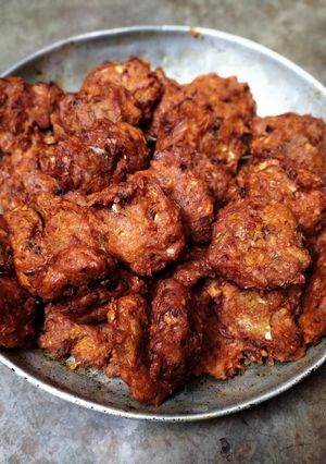 ক্যাবেজ প্রণ ফ্রিটার্স(cabbage prawn fritters recipe in Bengali) রেসিপির প্রধান ছবি